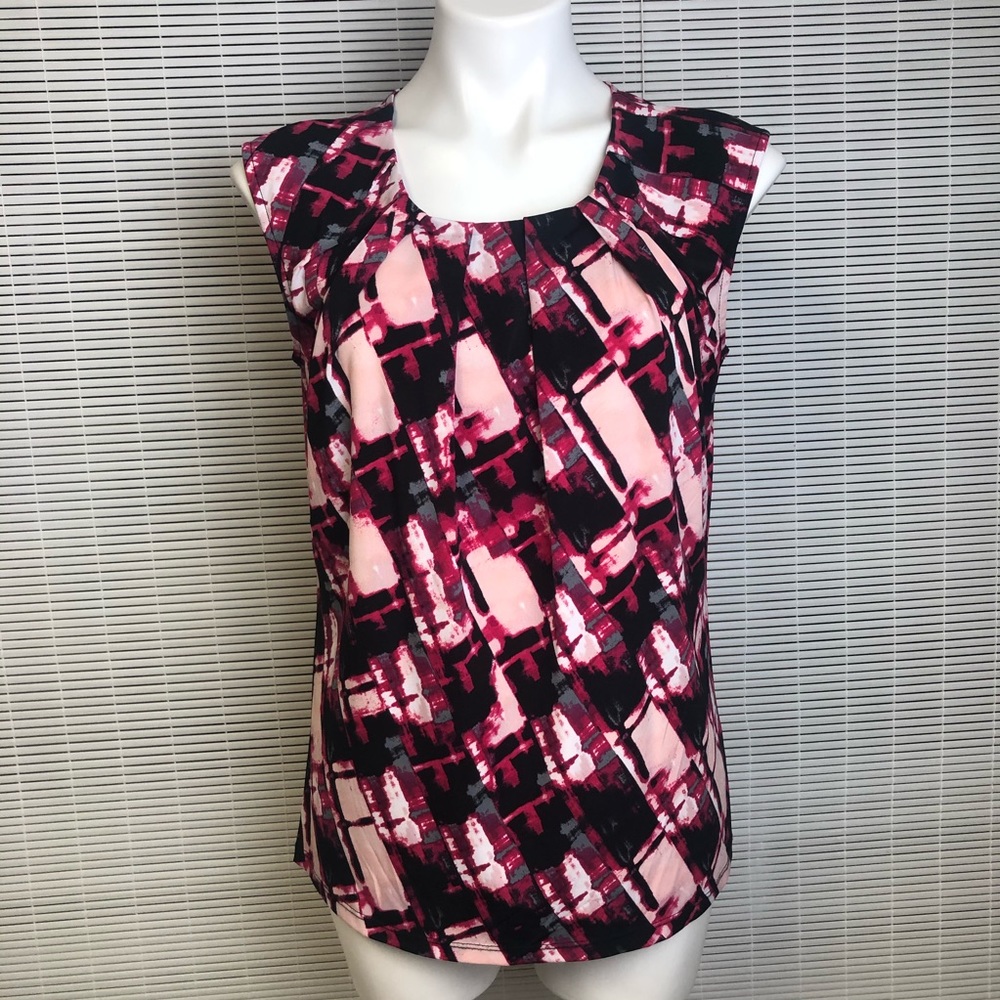 Abstract Pink & Black Sleeveless Pleated Neck Top